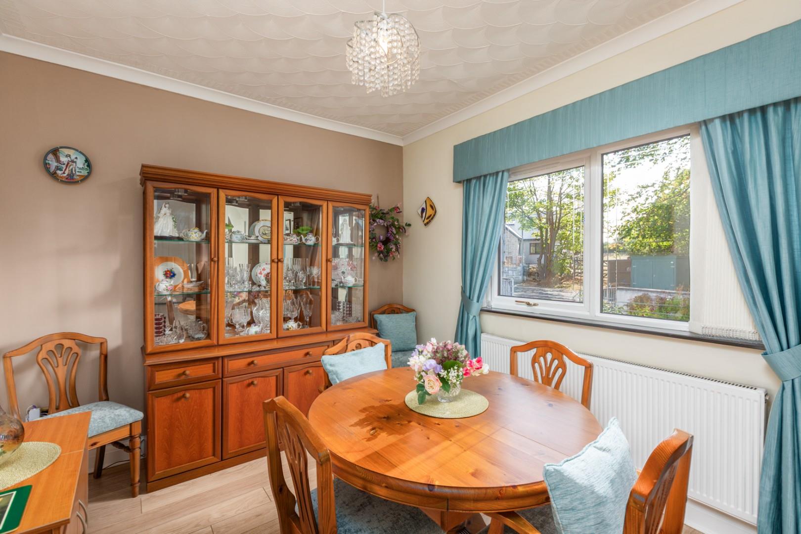 Gowerton Road, Three Crosses, Swansea, SA4 3PY